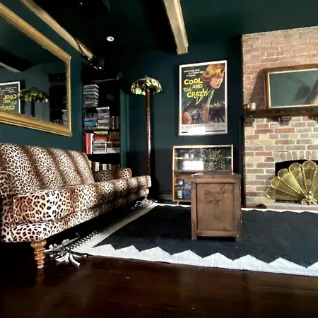 Black Tile Cottage Льюис Экстерьер фото